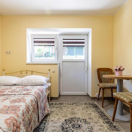 Zuvedru 48 Hotel Šventoji Buitenkant foto